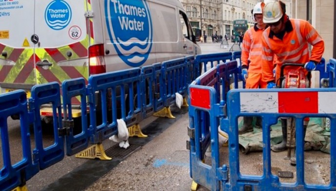Thames Water are carrying out chamber repair works on Lordship Lane N22, from the junction of Boreham Road to the junction of The Roundway